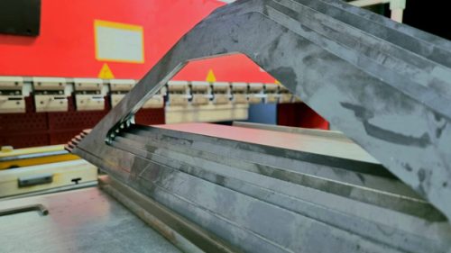 service-pliage-yoann-metal Faites confiance à Yoann Métal pour le pliage de pièce sur mesure ou en grande quantité.