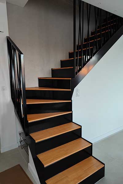 Design final d'un escalier sur mesure à faible encombrement